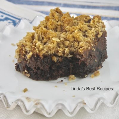 Brownies with Oatmeal Carmelita Topping