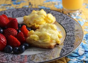 Make Ahead Scrambled Eggs in Puff Pastry LBR