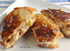 Grilled Brie and Bacon Sandwich