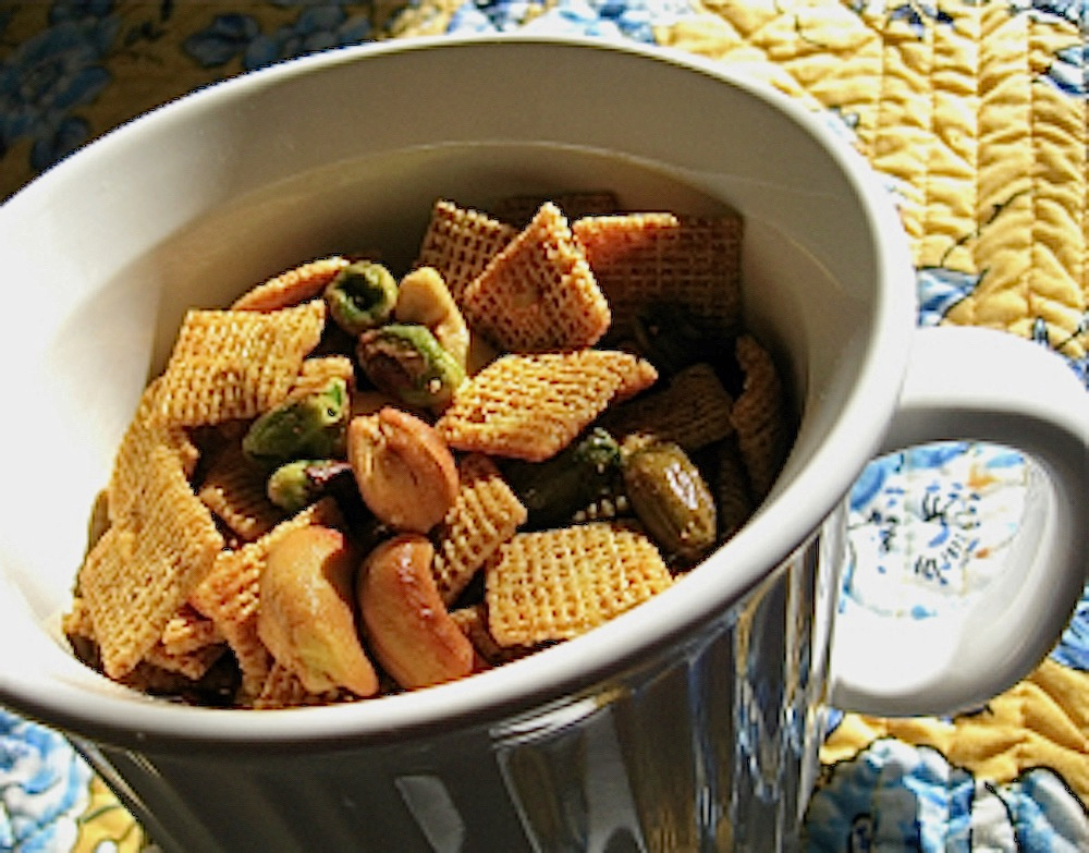 Curried Party Mix
