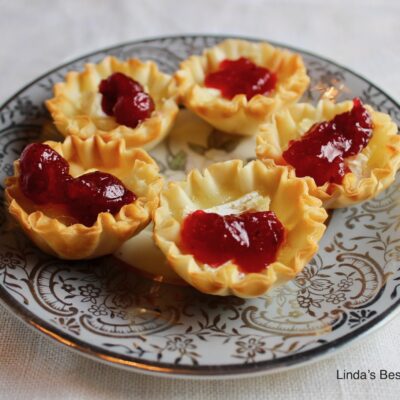 Brie and Cranberry Cups